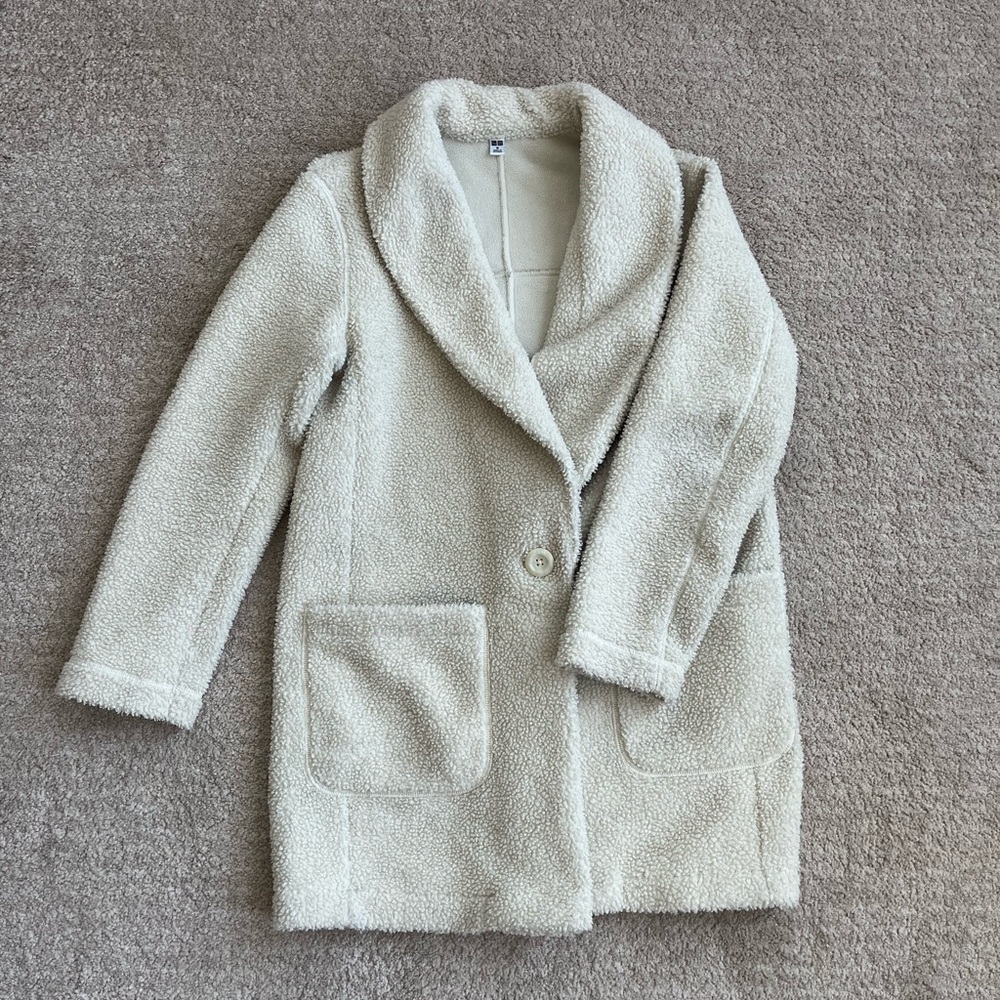 Uniqlo Beige Sherpa Coat